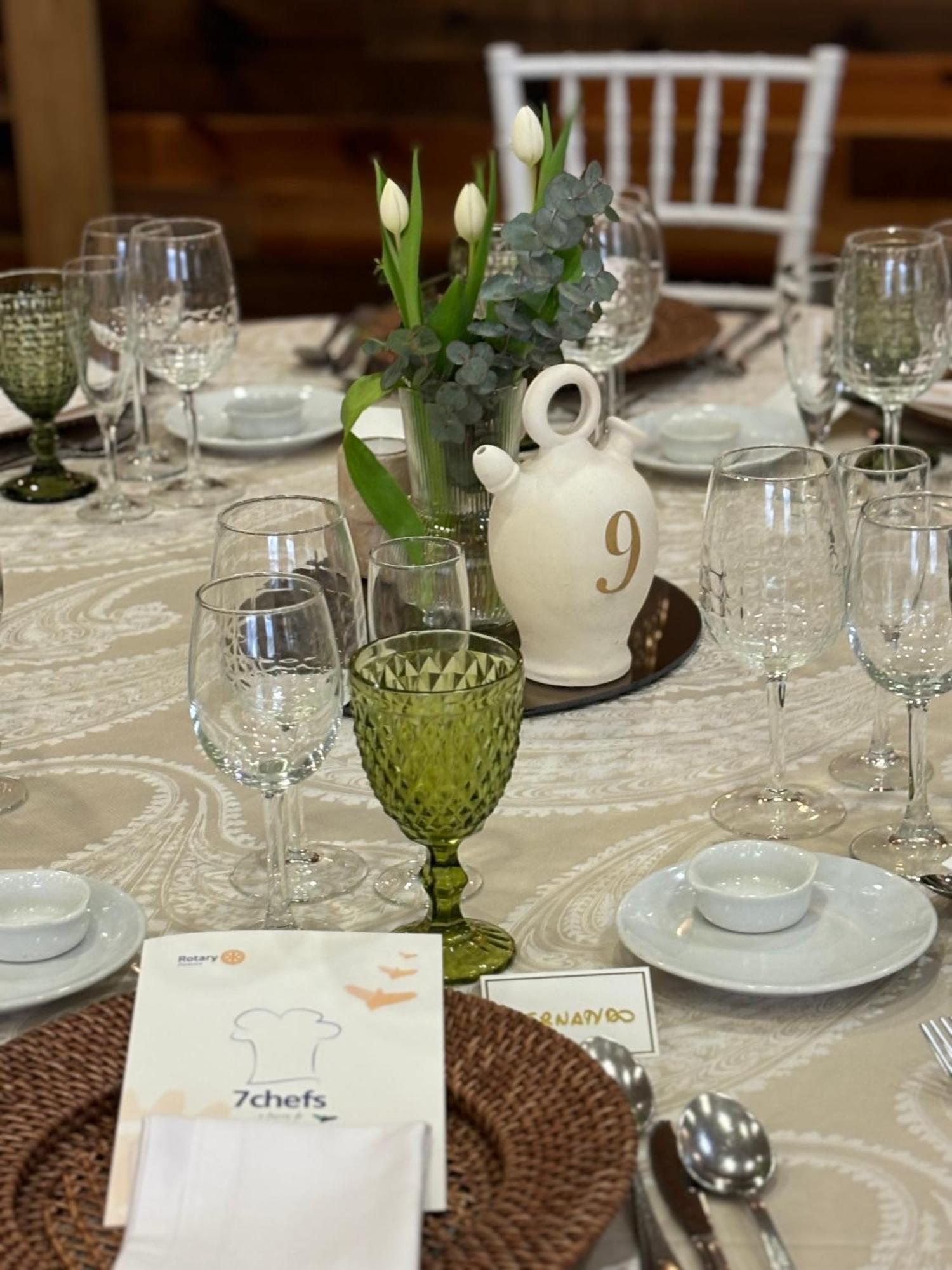 Hotel Los Alamos Boutique Пласенсия Экстерьер фото